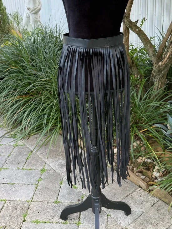 Black Fringe Leather Belt - Picture 5 of 6